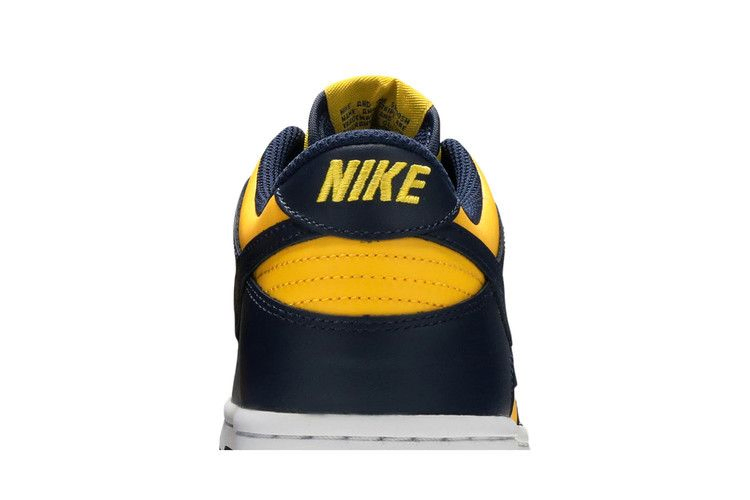 dunk-low-gs-michigan-2021-cw1590-700_06