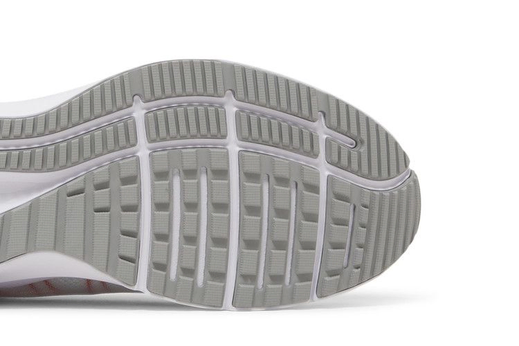 Кроссовки Nike Quest 4 'White Chile Red'