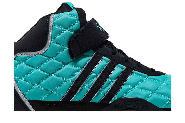 Krossovki-Mercedes-AMG-Petronas-Formula-One-Team-x-adidas-Adi-Racer-High-Semi-Mint-Rush-1