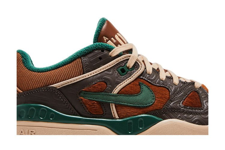 nigo-x-air-force-3-low-baroque-brown-fir-hq0260-201_01