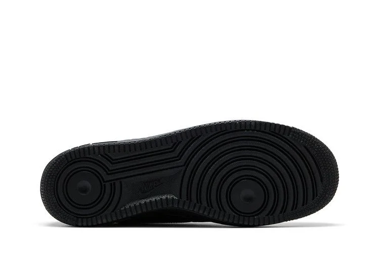 Кроссовки KAWS x Sky High Farm Workwear x Nike Air Force 1 'Black'