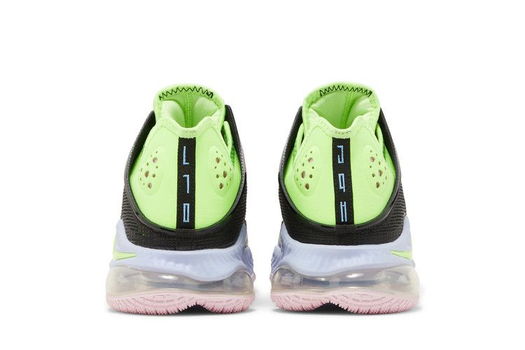 Кроссовки Nike LeBron 19 Low 'Ghost Green'