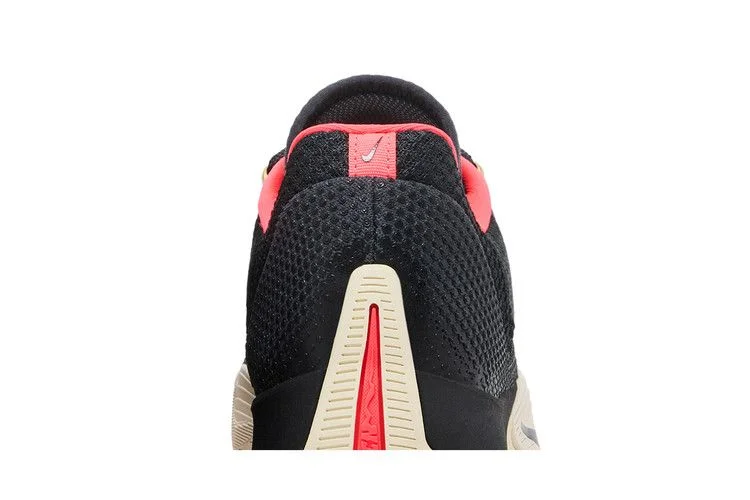 Krossovki-Nike-S.T.-Flare-EP-Solar-Red-6