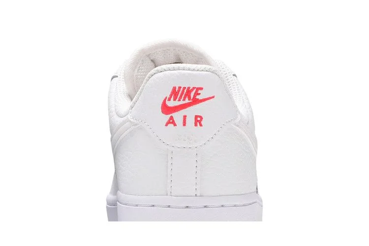 Кроссовки Nike Wmns Air Force 1 '07 Essential 'Summit White Solar Red'