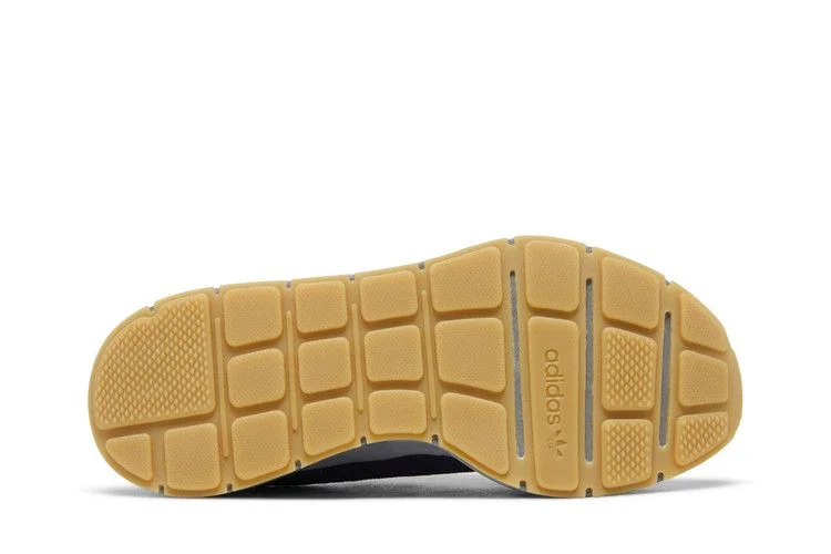 Krossovki-Adidas-Swift-Run-X-Tech-Indigo-3
