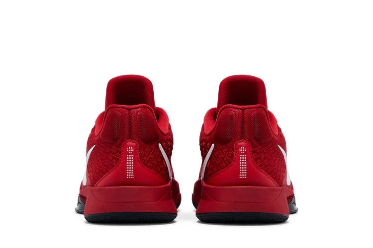 Krossovki-Nike-Wmns-Sabrina-2-USA-5