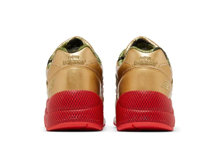 Krossovki-New-Balance-Hectic-x-Stussy-x-Undefeated-x-580-Gold-Camo-5