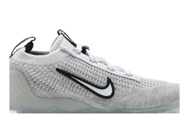 air-vapormax-2021-flyknit-gs-white-metallic-silver-db1550-100_01