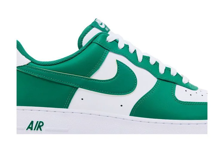 Krossovki-Nike-Air-Force-1-Low-07-Malachite-White-1