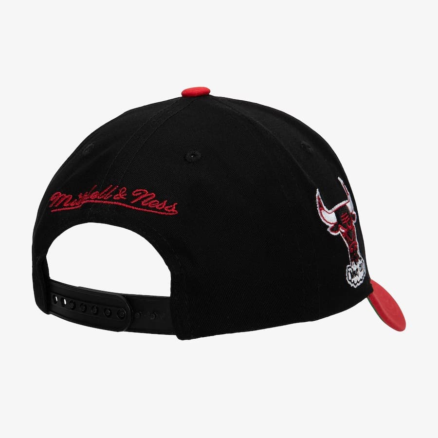 Бейсболка Mitchell & Ness Scottie Pippen Black Chicago Bulls Hardwood Classics Name & Number Highlight Real Snapback Hat