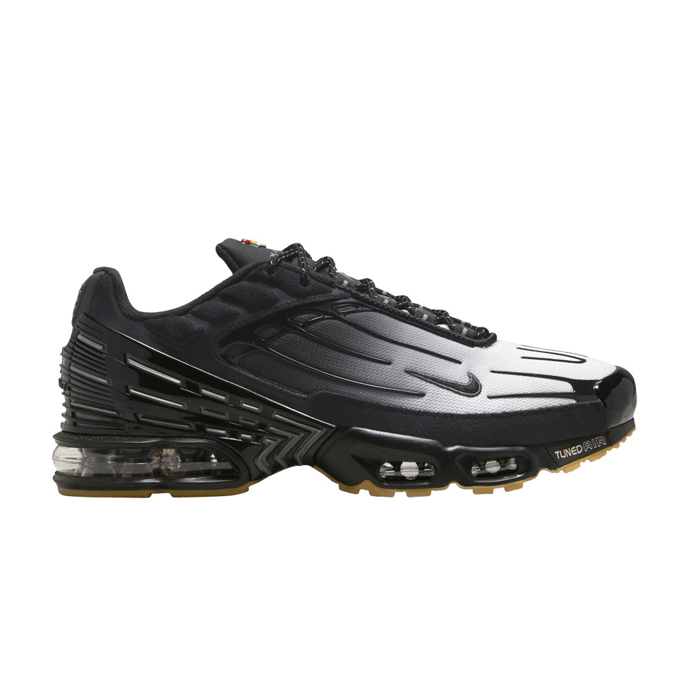 Кроссовки Nike Air Max Plus 3 'Black Smoke Grey Gum'