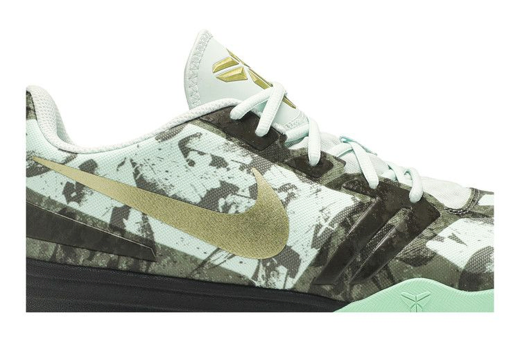 Кроссовки Nike KB Mentality 'Fiberglass'