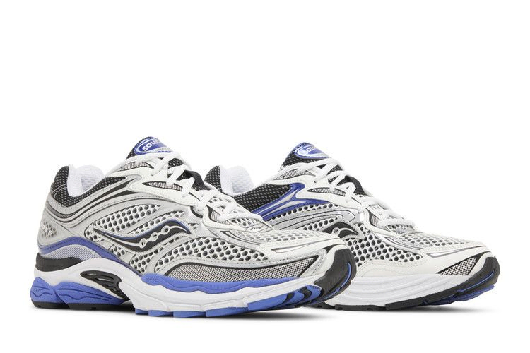 og-progrid-omni-9-white-silver-blue-s70739-2_07