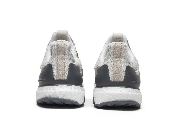 Krossovki-Sneakersnstuff-x-Social-Status-x-adidas-UltraBoost-Lux-Vintage-White-5