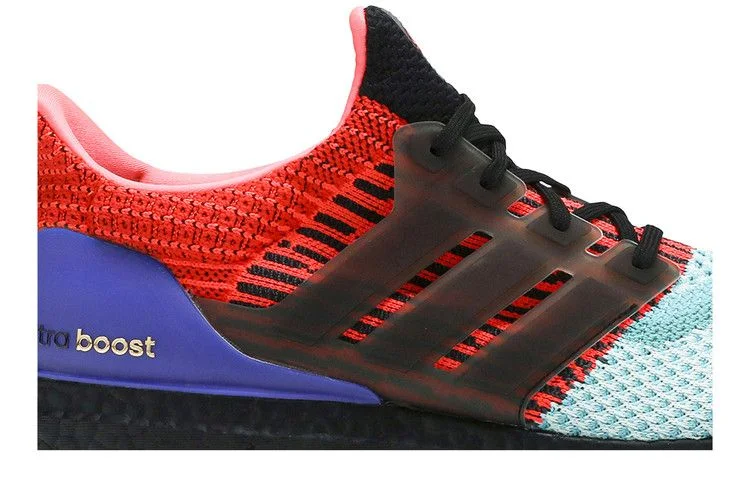 Krossovki-adidas-UltraBoost-DNA-What-The-1
