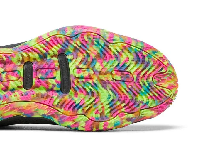 Krossovki-adidas-Dame-8-Big-Mood-4