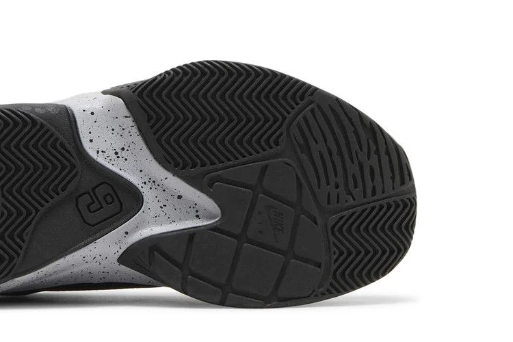 Krossovki-Air-Jordan-Max-Aura-3-GS-Black-Wolf-Grey-4