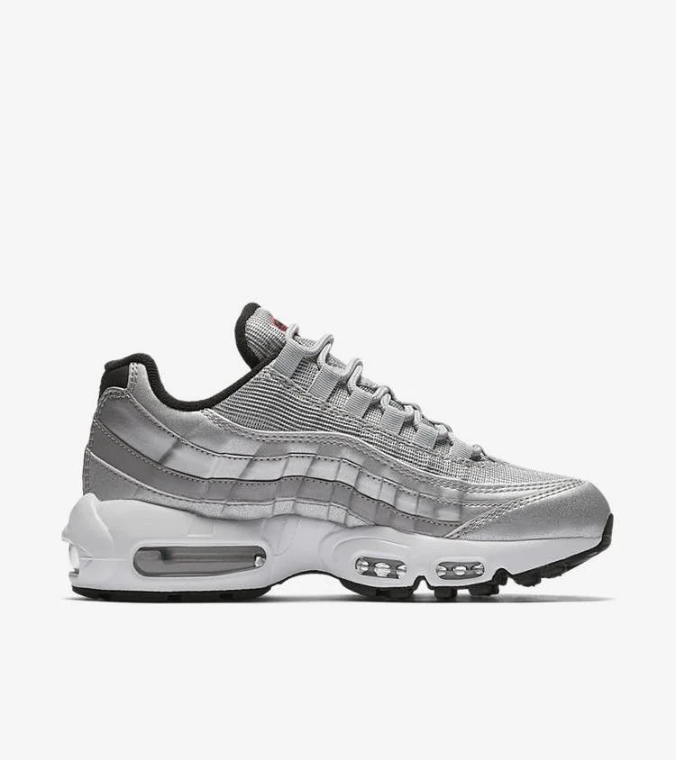 Krossovki-Nike-Wmns-Air-Max-95-QS-Silver-Bullet-2