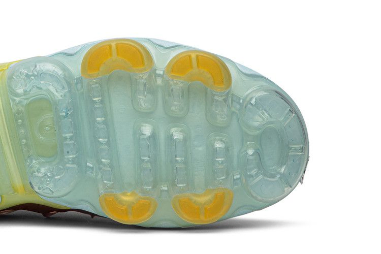wmns-air-vapormax-plus-orange-dip-dye-cd7009-300_04