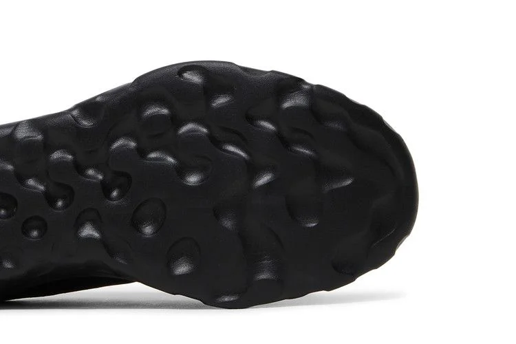 Krossovki-Nike-Wmns-Explore-Strada-Triple-Black-4
