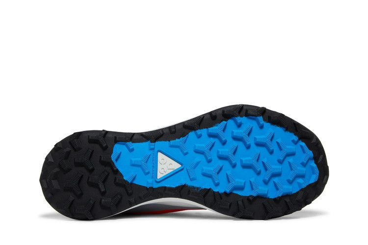 acg-lowcate-wolf-grey-bright-crimson-dm8019-001_03