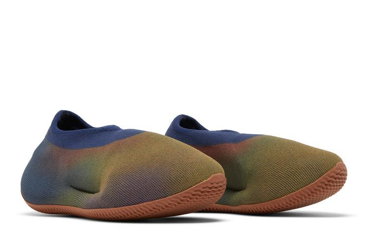 yeezy-knit-runner-fade-indigo-hp3370_07