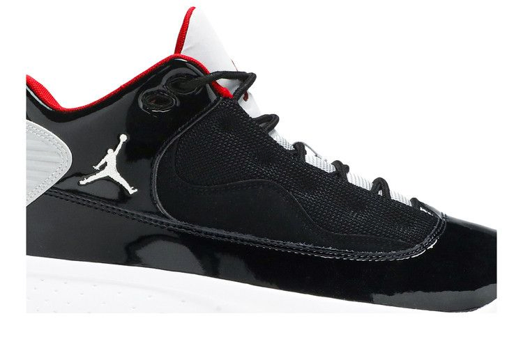 jordan-max-aura-2-black-cement-ck6636-006_01