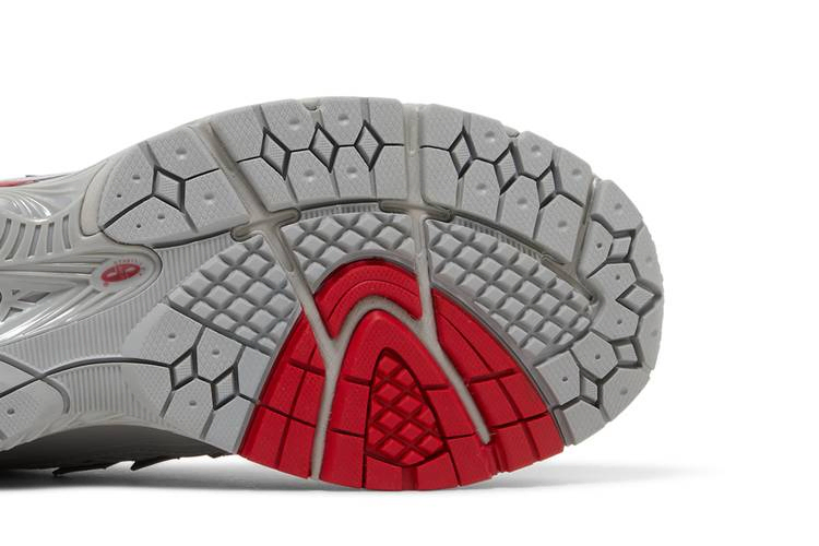 Кроссовки New Balance 1906R 'Grey Deep Red'