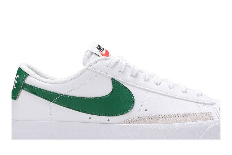 blazer-low-77-gs-white-pine-green-da4074-115_01