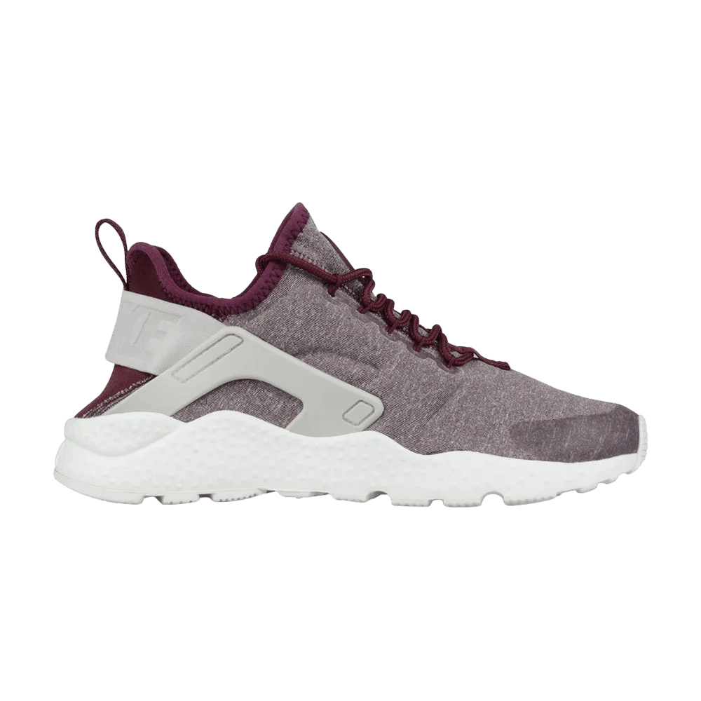 Krossovki-Nike-Wmns-Air-Huarache-Run-Ultra-SE-Night-Maroon