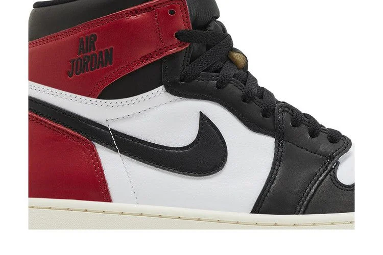 Кроссовки Air Jordan 1 Retro High OG 'Black Toe Reimagined'