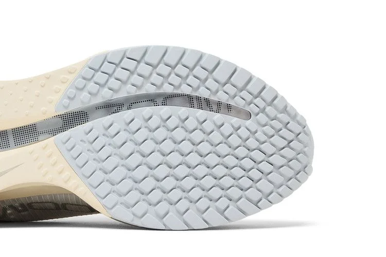 Кроссовки Nike Pegasus Premium 'Running is Mental'