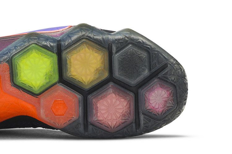 lebron-12-instinct-684593-583_04