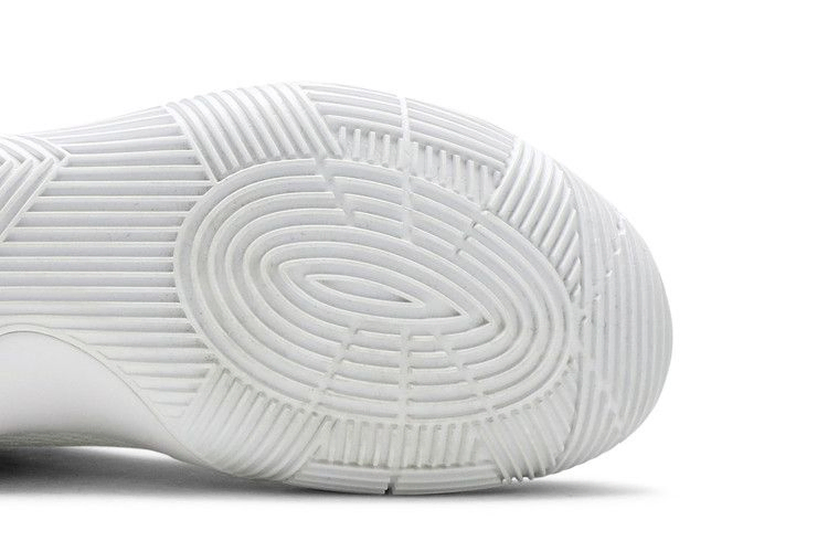 kyrie-2-crossover-838639-990_04