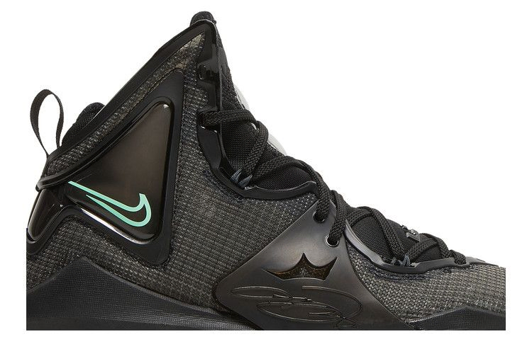 Кроссовки Nike LeBron 19 'Black Green Glow'