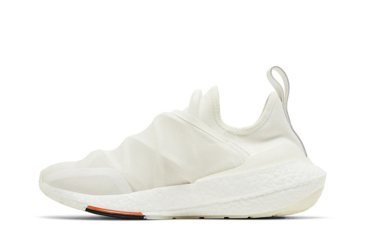 y-3-ultraboost-22-triple-white-hr1980_02