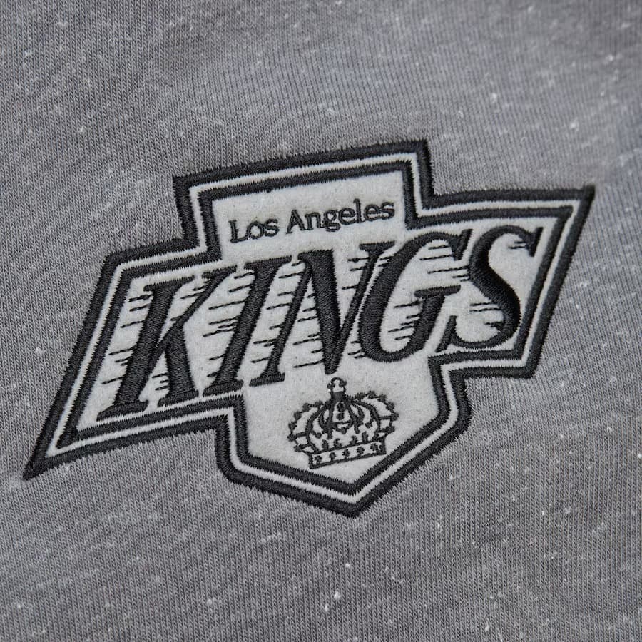 Худи Mitchell & Ness Gray Los Angeles Kings Snow Washed Vintage Logo Fleece Pullover Hoodie