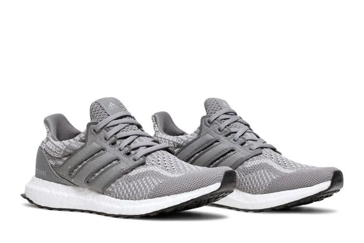 Krossovki-Adidas-UltraBoost-5.0-DNA-J-Grey-7