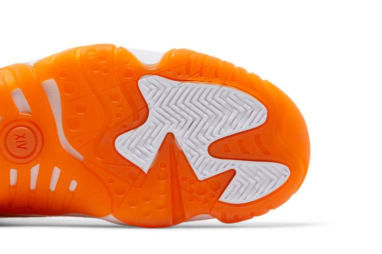 wmns-jumpman-two-trey-starfish-dr9631-180_04