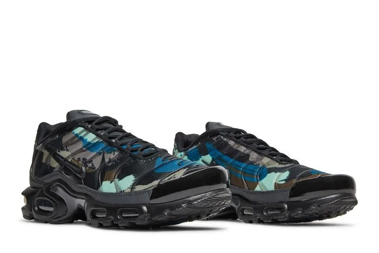 Krossovki-Nike-Air-Max-Plus-Off-Noir-7