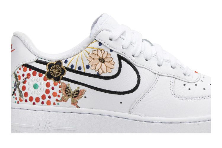 Кроссовки Nike Wmns Air Force 1 'LNY'