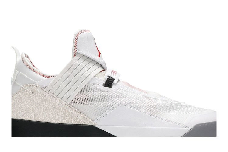 air-jordan-33-low-se-cd9560-106_01