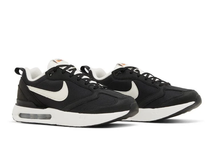 Krossovki-Nike-Air-Max-Dawn-GS-Black-White-7