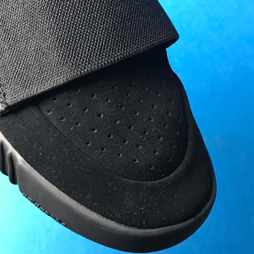 adidas-Yeezy-Boost-750-Triple-Black-9
