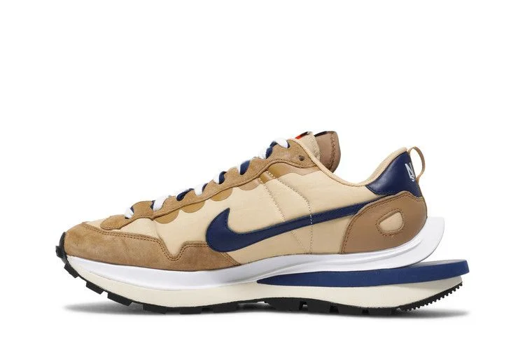 Krossovki-sacai-x-Nike-VaporWaffle-Sesame-Blue-Void-2