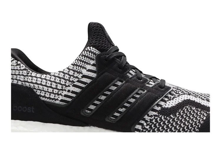 Кроссовки adidas UltraBoost 5.0 DNA 'Black White'