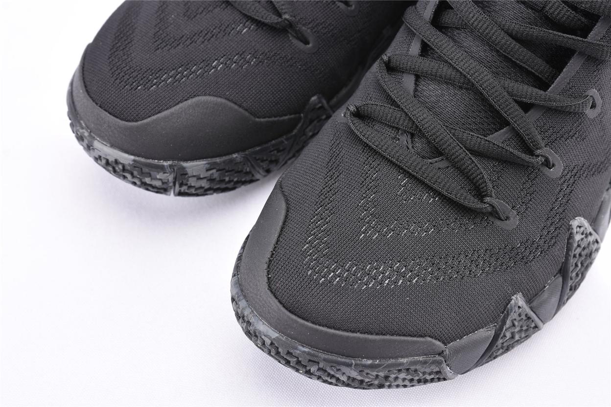 Кроссовки Nike Kyrie 4 Blackout