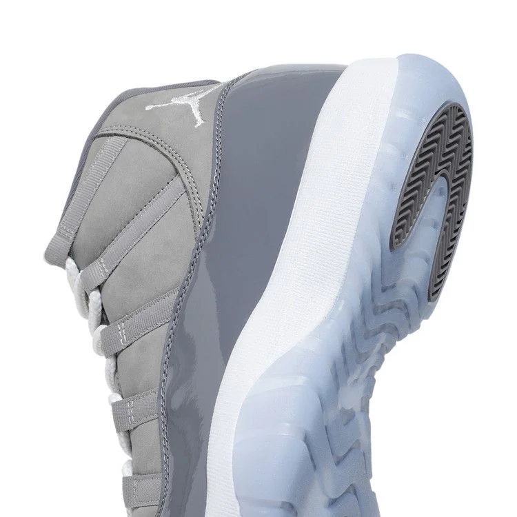 Krossovki-Air-Jordan-11-Retro-Cool-Grey-2021-9