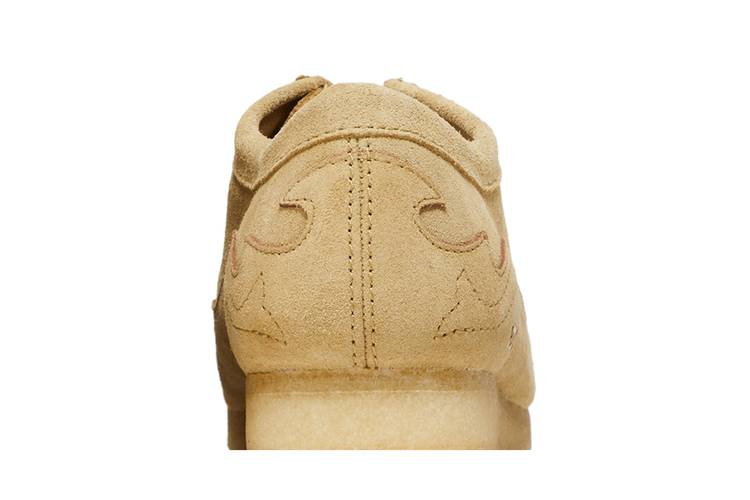 supreme-x-clarks-original-wallabee-maple-261-72611_06