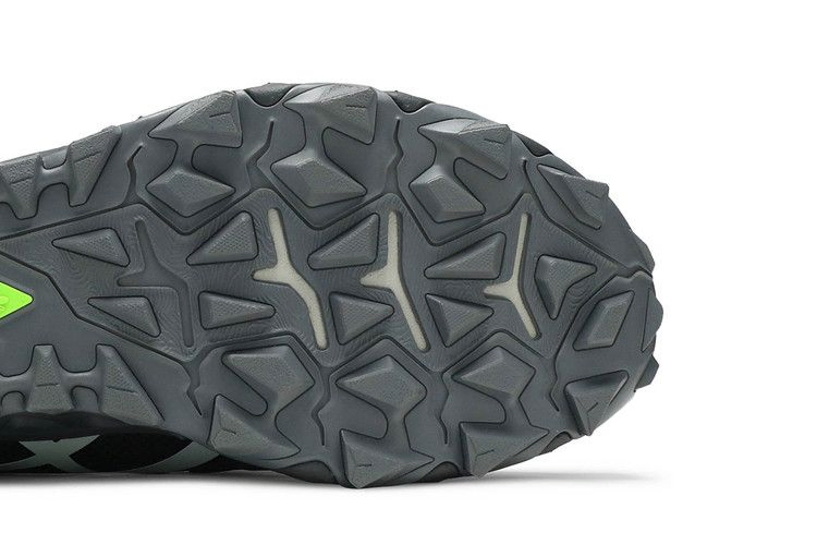 chemist-creations-x-gel-fujitrabuco-7-carbon-grey-1021a257-025_04
